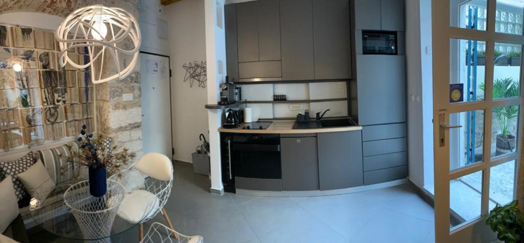 Apartamento Luxury Palace No1 *