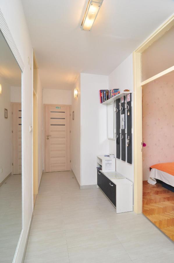 Full Equipped Flat Close To