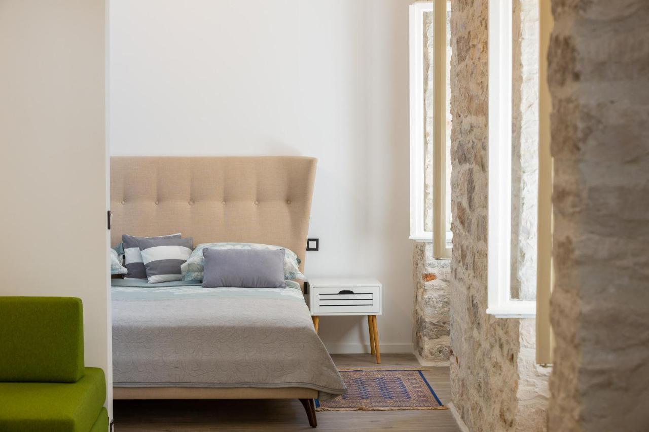 Forum Apartment Split