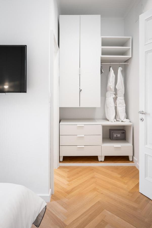 Grey Pearl Apartment *
