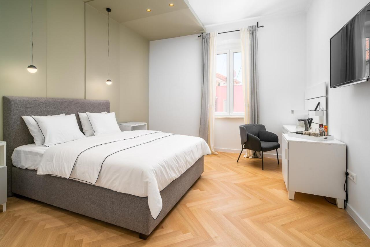 Grey Pearl Apartment