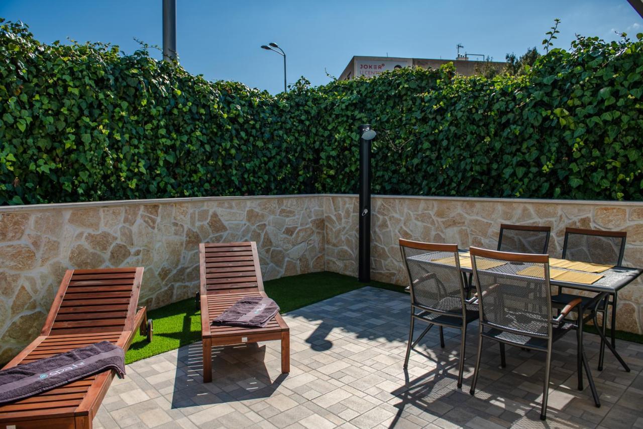 Pebbles - With Jacuzzi Apartamento
