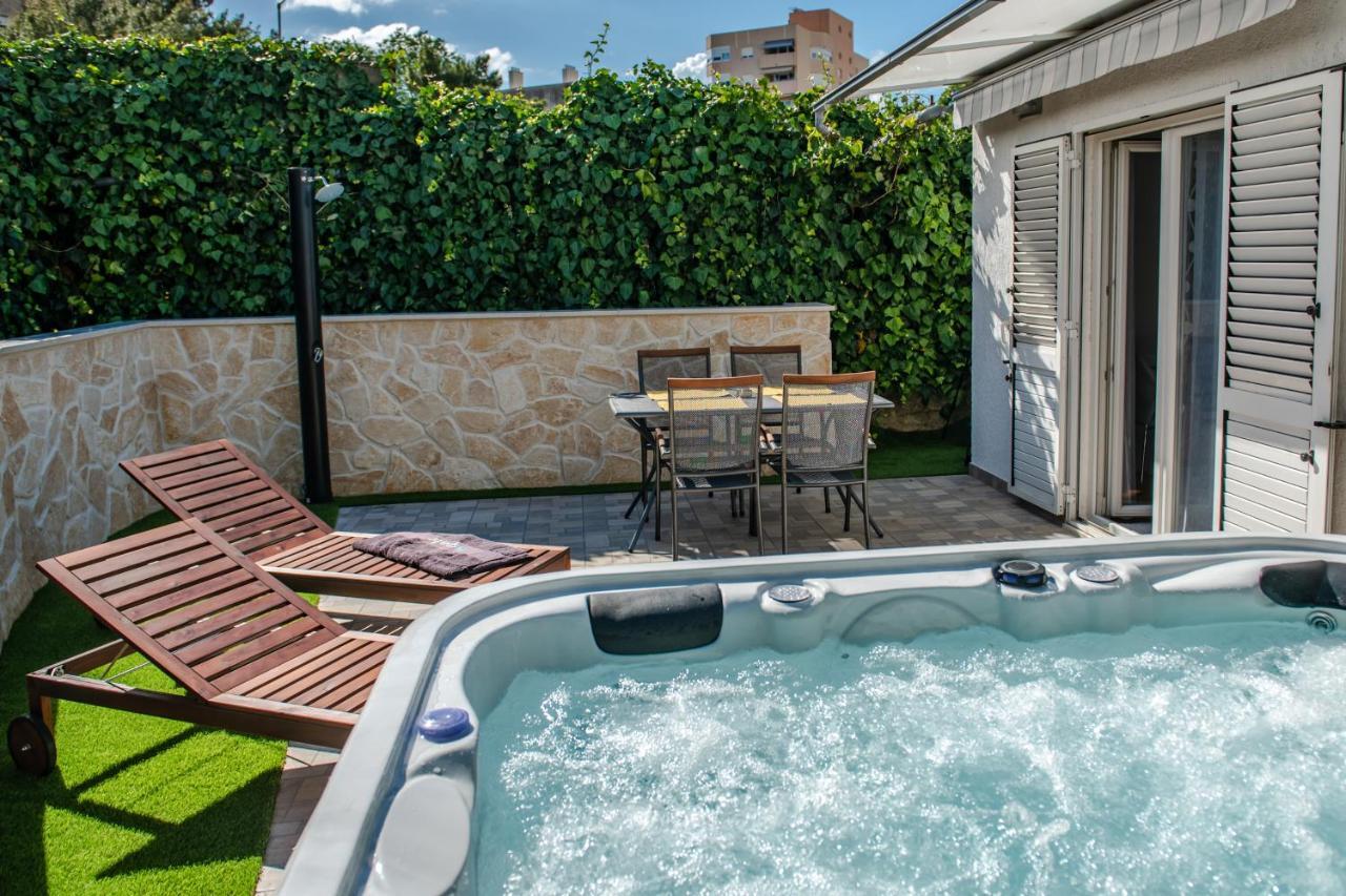 Apartamento Pebbles - With Jacuzzi
