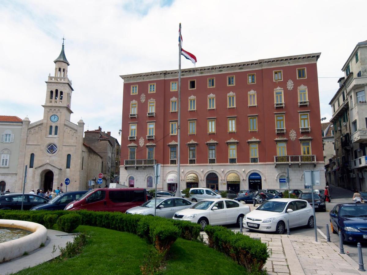 Famous Promenade Riva Split