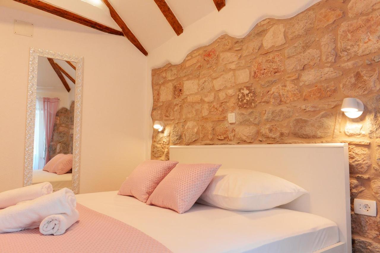 Apartment Veli Varos Old Town Deluxe Apartment City Centre Split