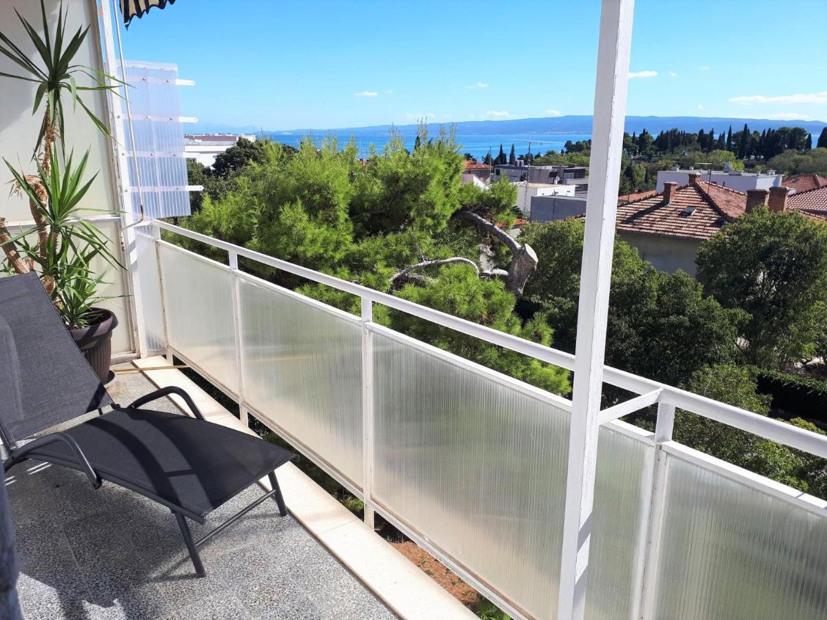 Viktorija Apartamento *