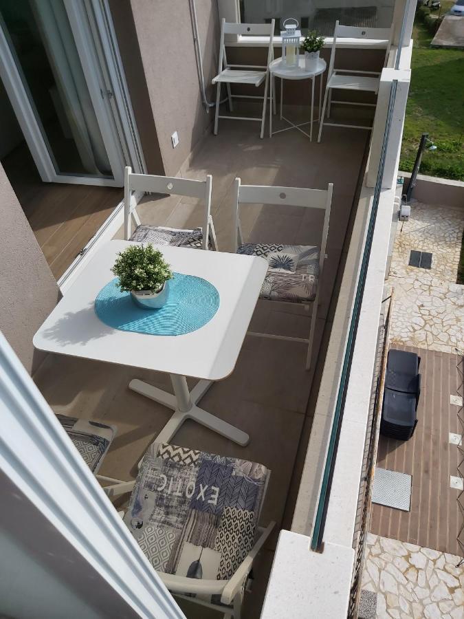 Sunny Garden Lux * Split
