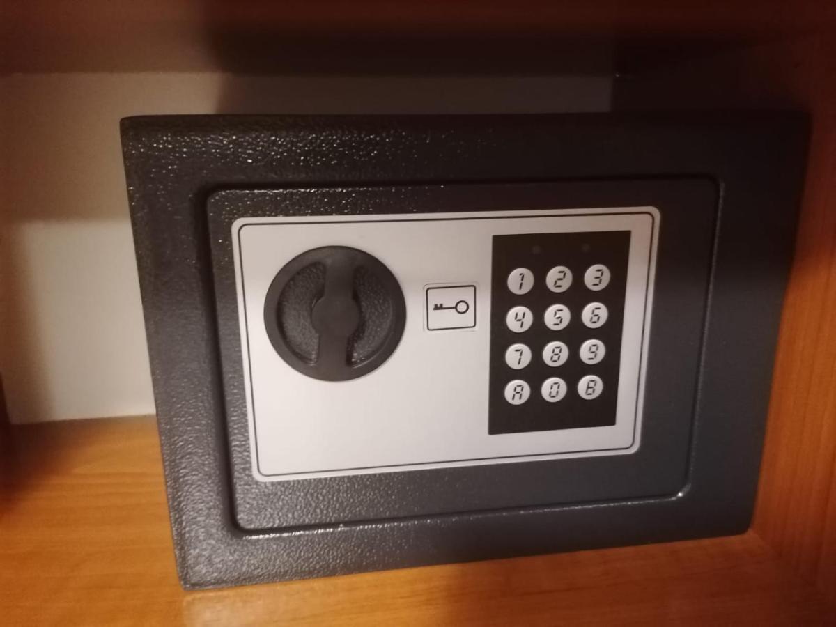 Bonus And Private Parking Apartment *