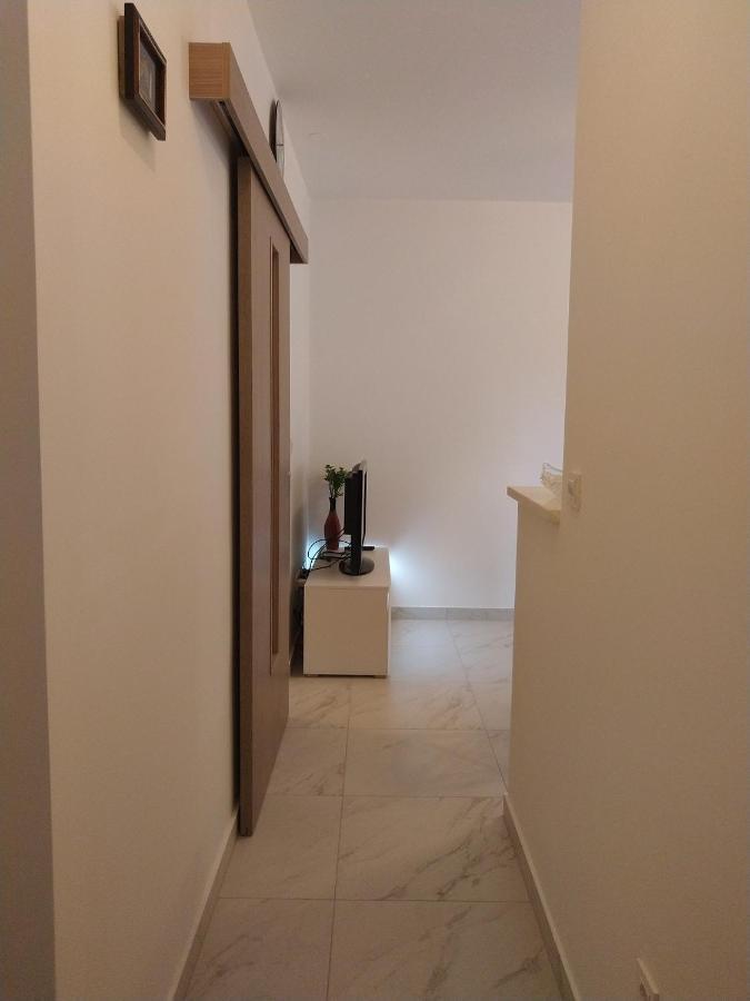 Deluxe Joia With Balcony On The Bacvice, Free Parking, Old Town, Near Ferry Port * Split