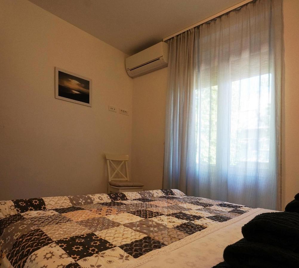 Deluxe Joia With Balcony On The Bacvice, Free Parking, Old Town, Near Ferry Port Apartamento *