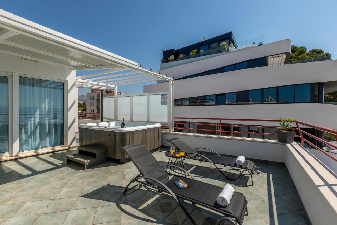 Seaside Penthouse With Hot Tub Sky Living Apartamento Split