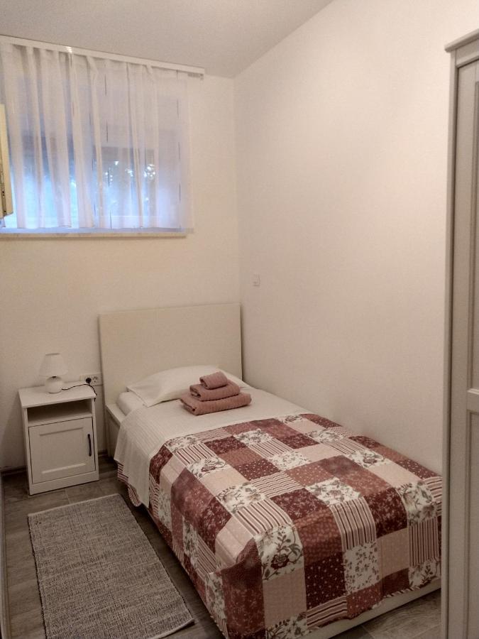 Deluxe Joia With Balcony On The Bacvice, Free Parking, Old Town, Near Ferry Port Apartamento *