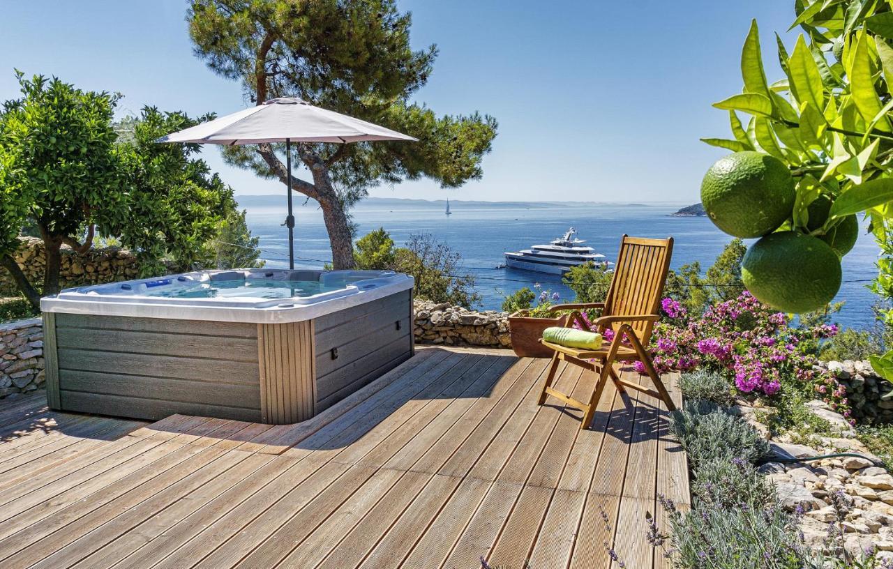 Ferienhaus Karina - Unique Location With Jacuzzi Split