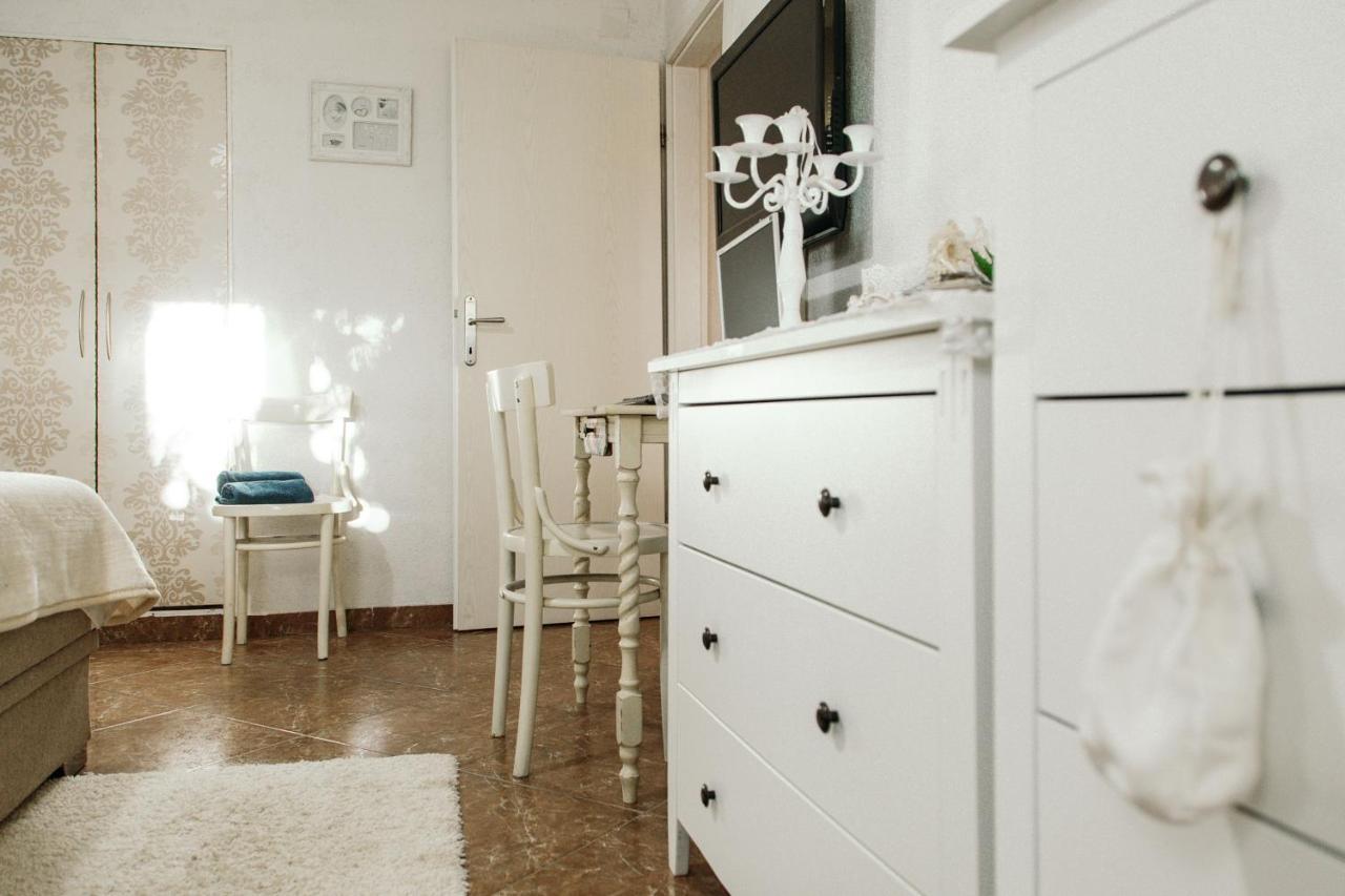 Apartment Modern In The Heart Of With Private Garden