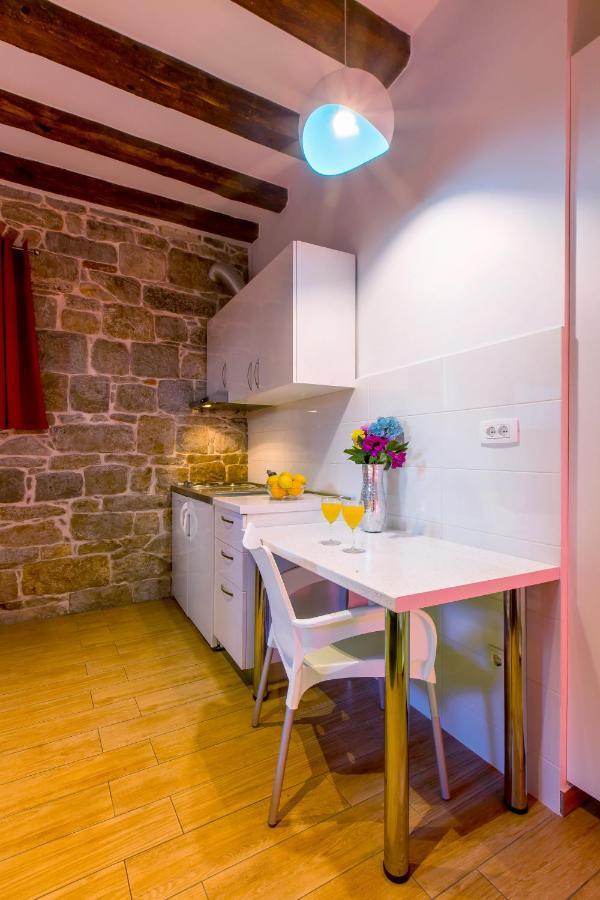 Summer Stone Pleasure Apartment