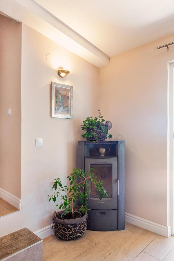 Karina - Unique Location With Jacuzzi Holiday home *