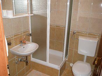 Znjan Guest house