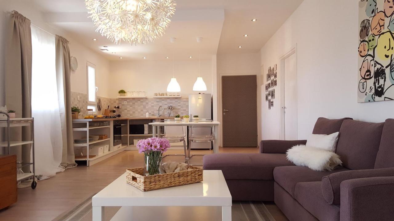 Skenza's Loft 68m2 Split
