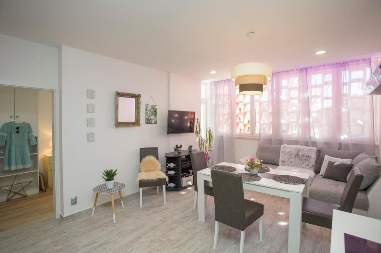 Aurora Apartment *