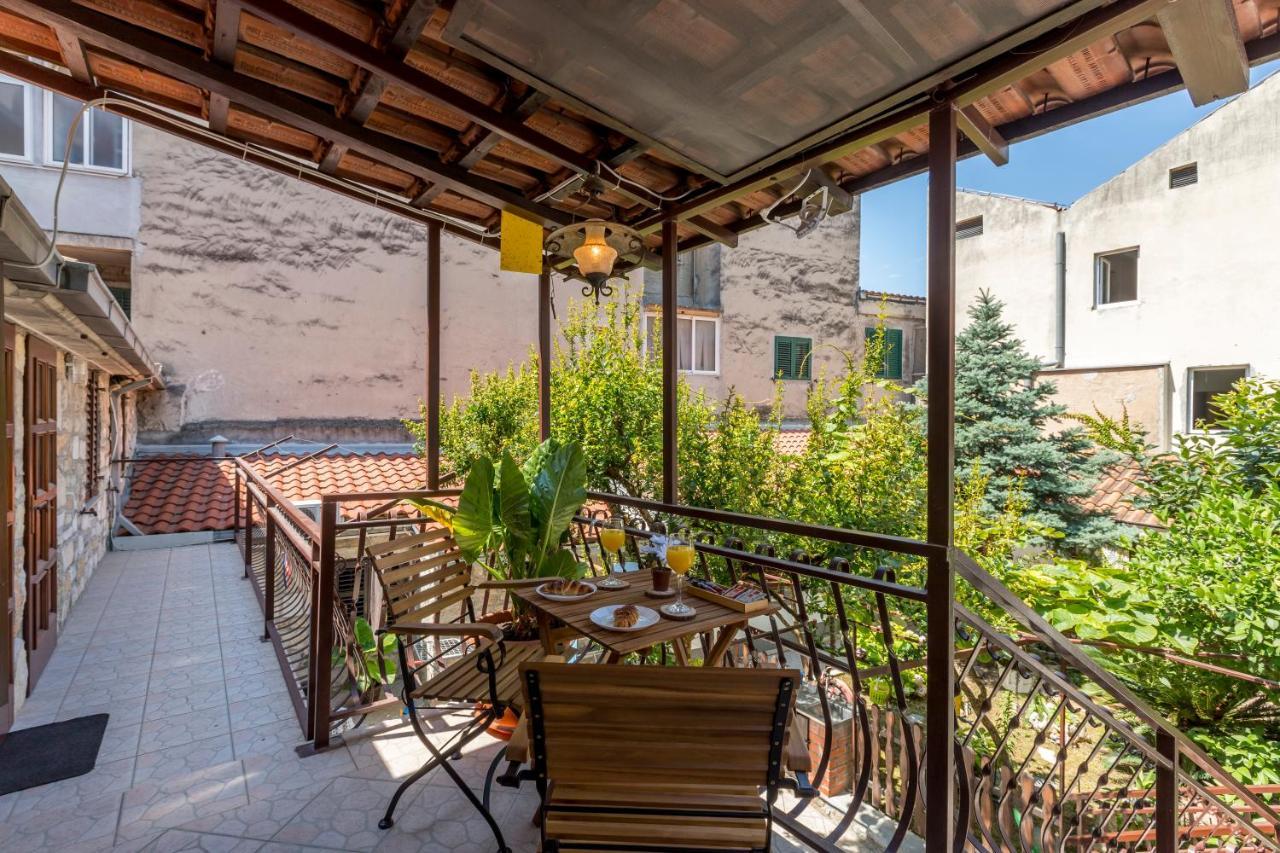 Apartment Paradise Garden *