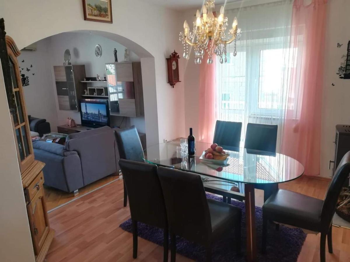 Apartment Dalmatino Split
