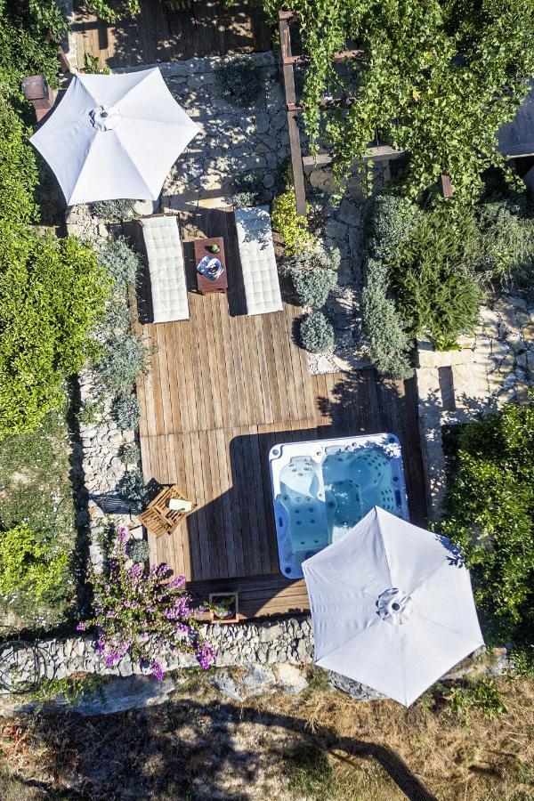 Karina - Unique Location With Jacuzzi Ferienhaus