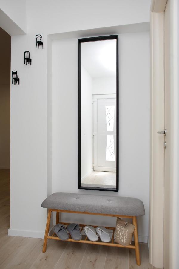 Pearl Apartment