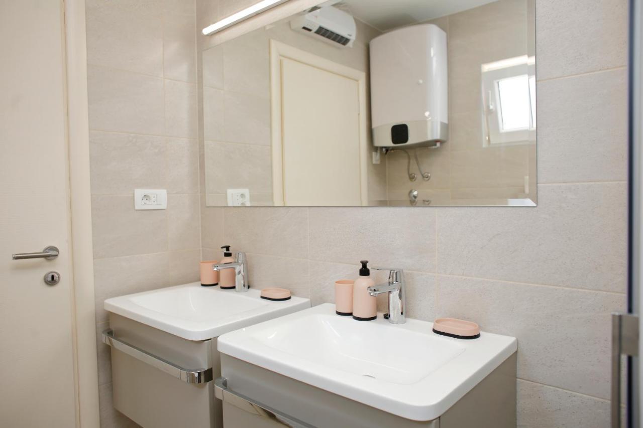 Pearl Apartment