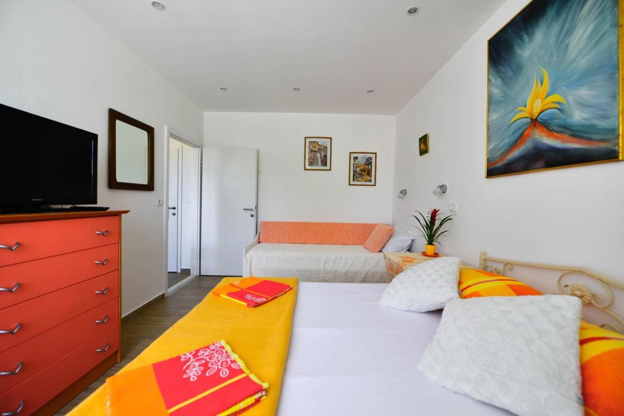 Apartments Bulovic In The Very Center Of Split Guest house