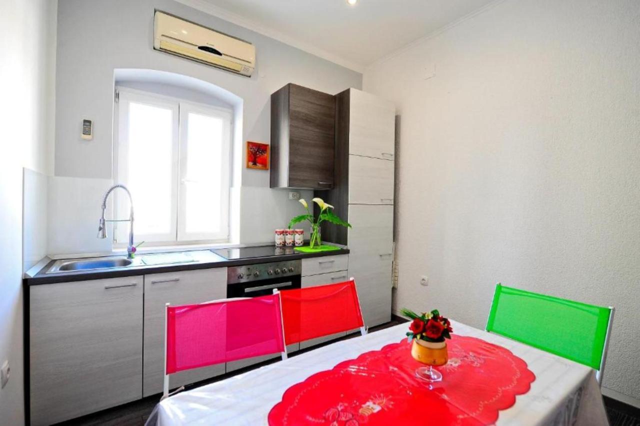 Apartments Bulovic In The Very Center Of Split Split