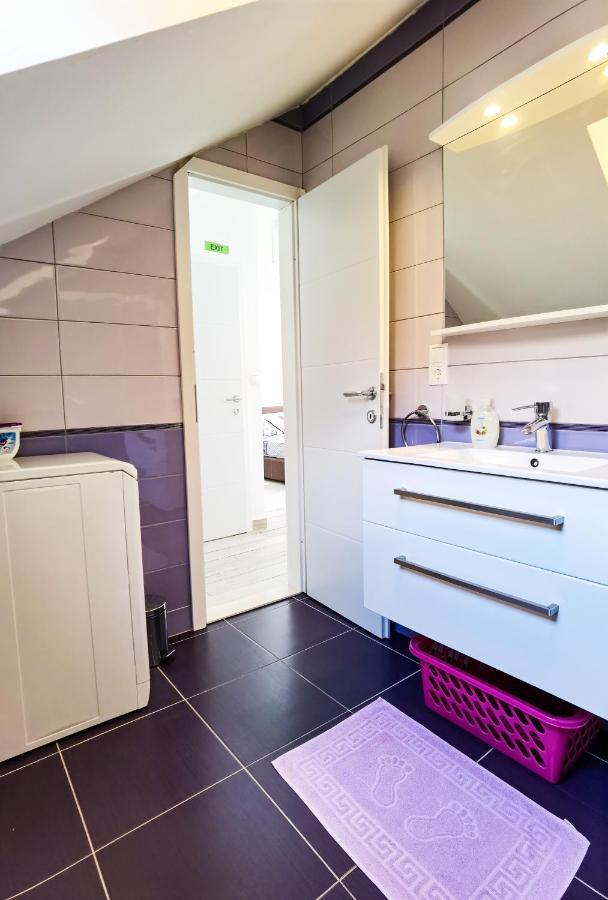 Apartment Stone House Varos