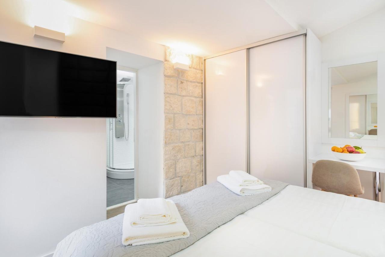 Apartman Feel Like An Emperor *