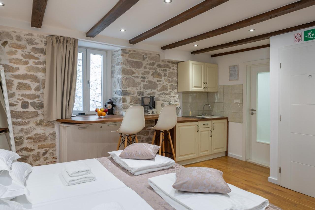 2 - Luxury With Terrace In Heart Of Apartment Split