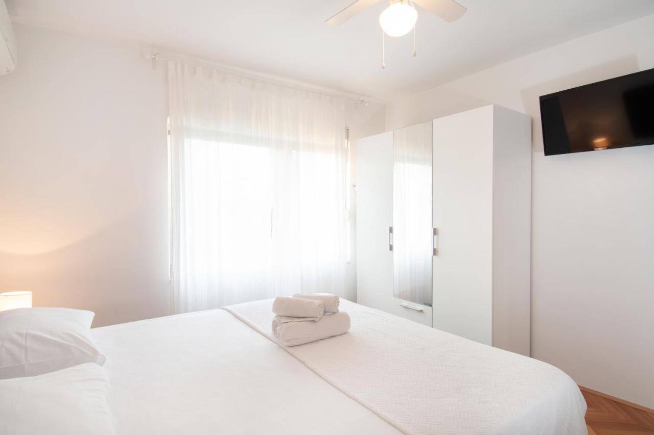 Rooms&apartments Zelux Split