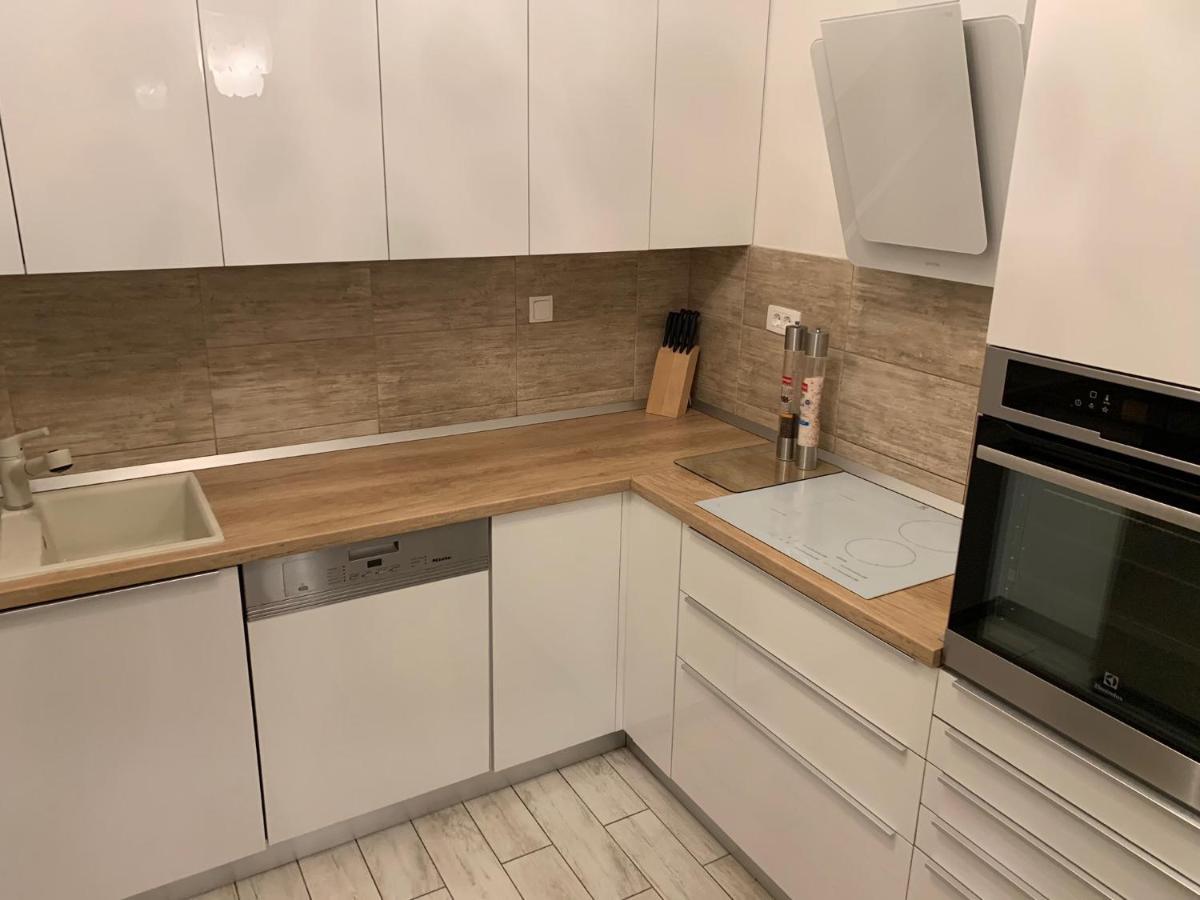 Relax Whit Big Terrace 170m2 Near The Apartman Split