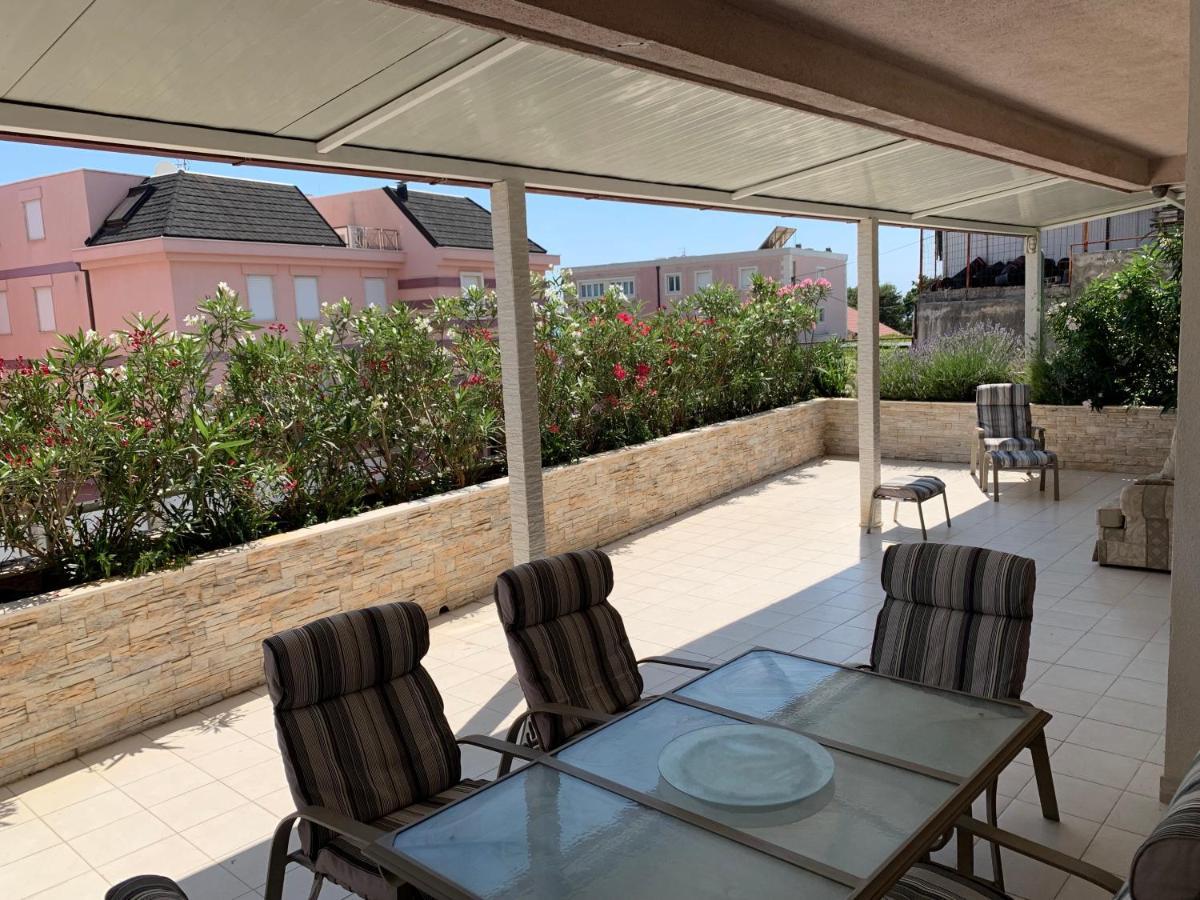 Apartman Relax Whit Big Terrace 170m2 Near The Split
