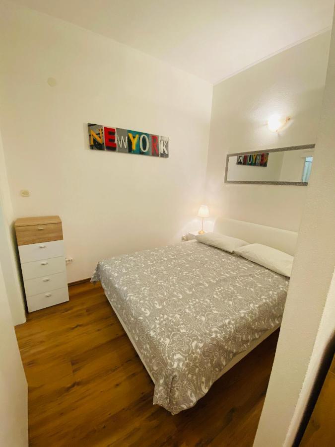 Apartment Lovrekovic *