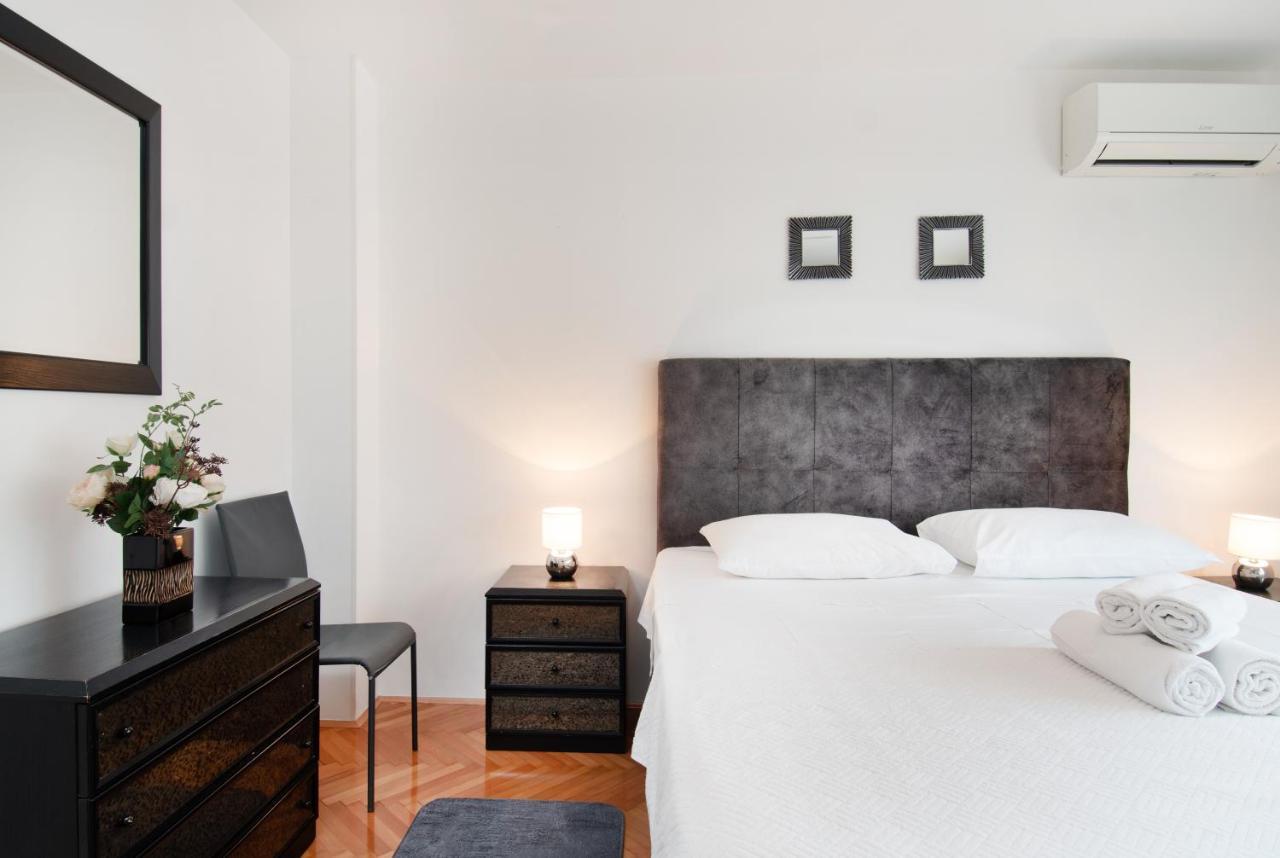 Rooms&apartments Zelux Apartment Split