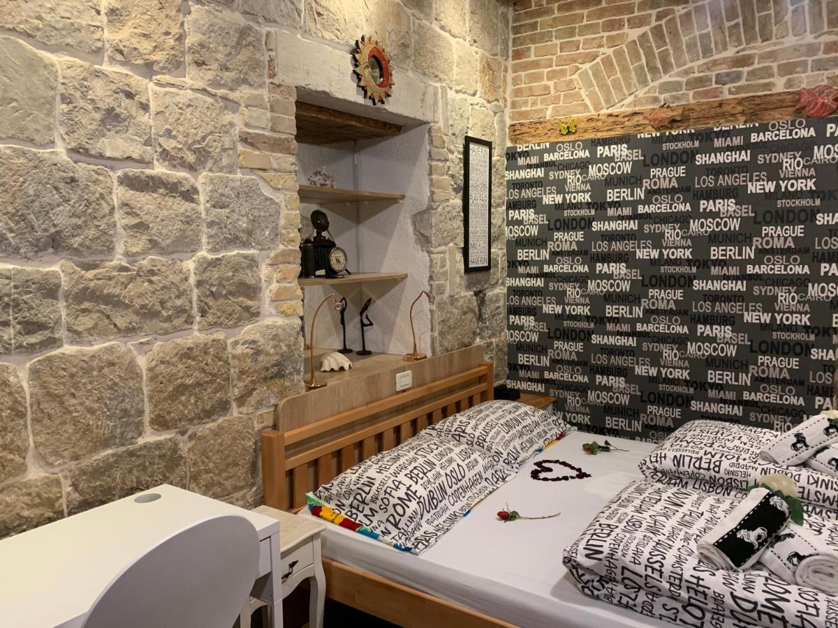 Apartment Luxury Art *
