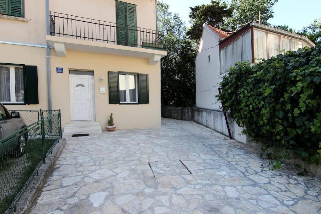 Apartment Villa Meri Very Central And Beautiful Apartment Split
