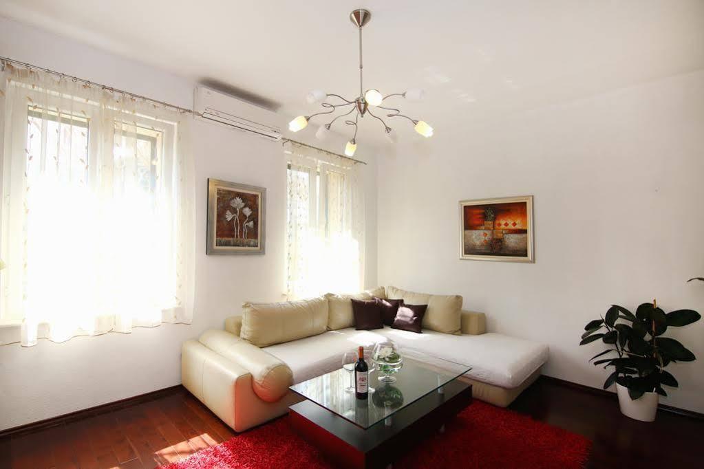 Villa Meri Very Central And Beautiful Apartment *