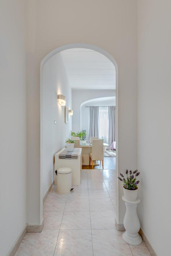 Apartment Riva Lucija