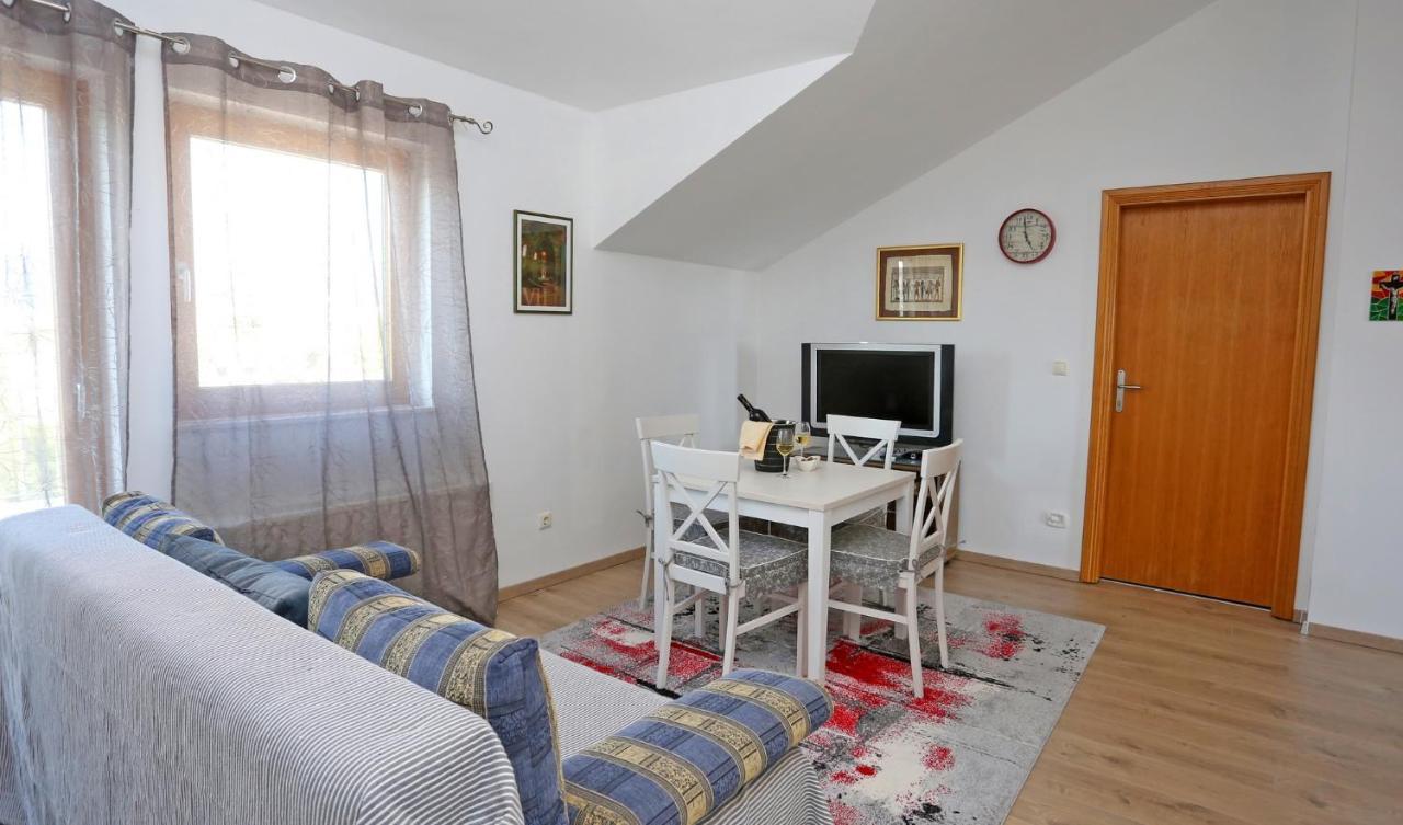Znjan Apartment