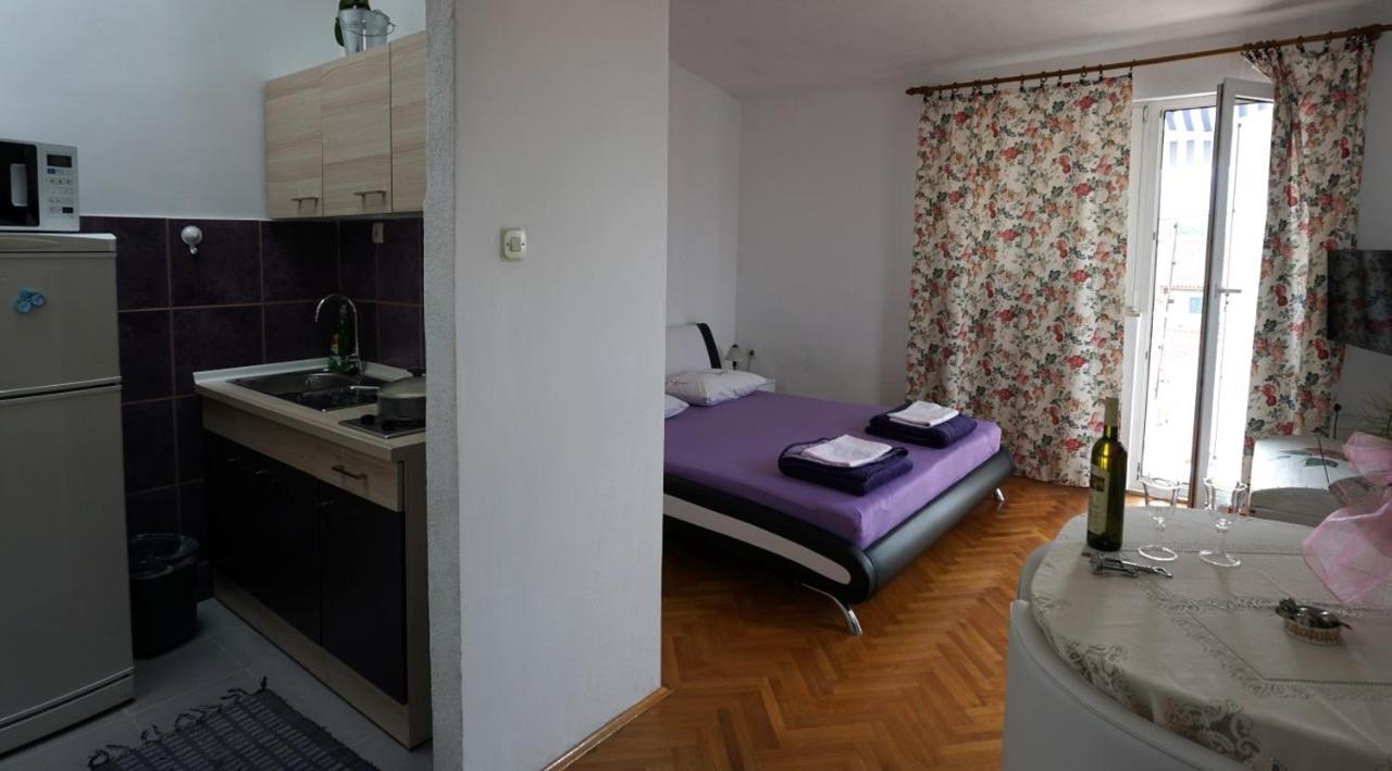 Apartment Muco Varos *