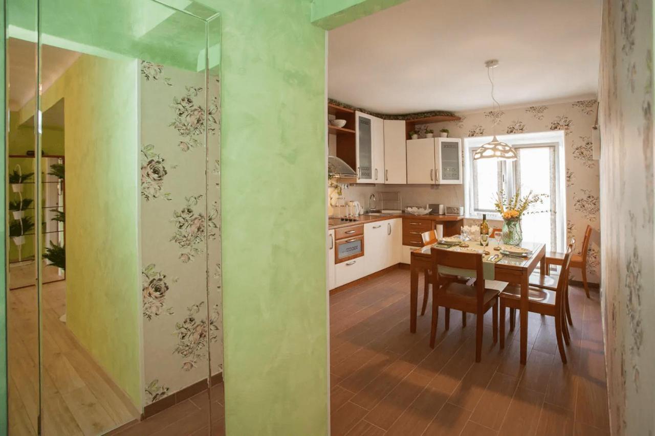 Butterfly With Sea View Apartment