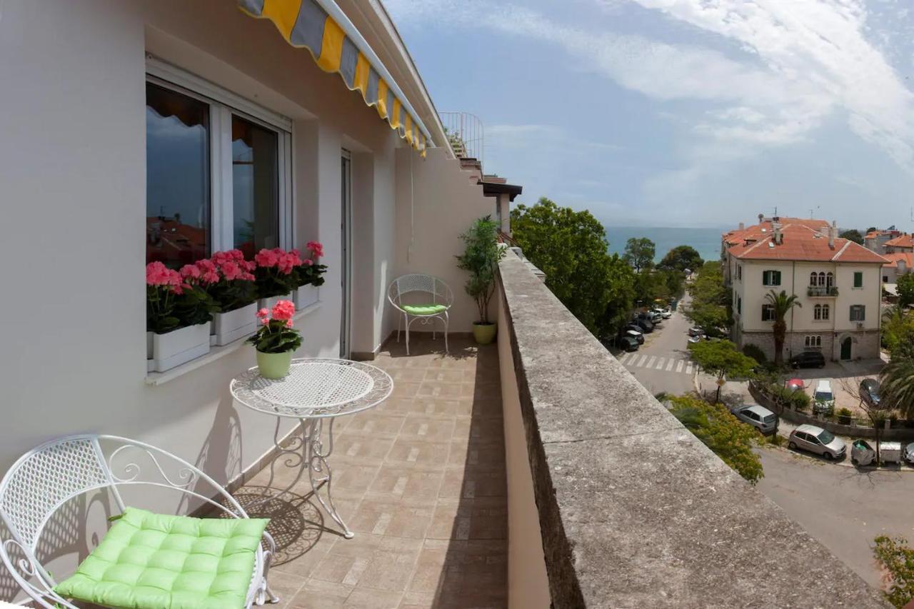 Apartment Butterfly With Sea View