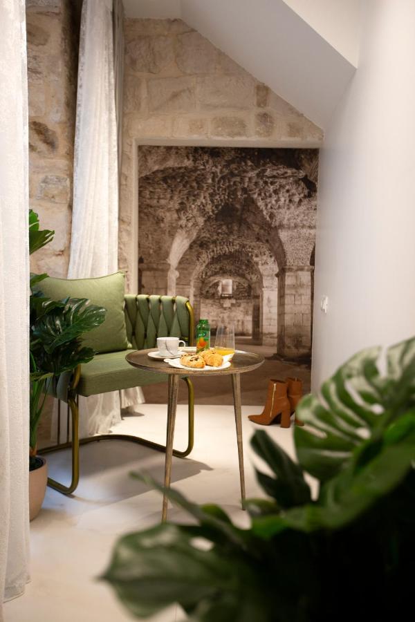 Luxury Lilly 1 Apartment