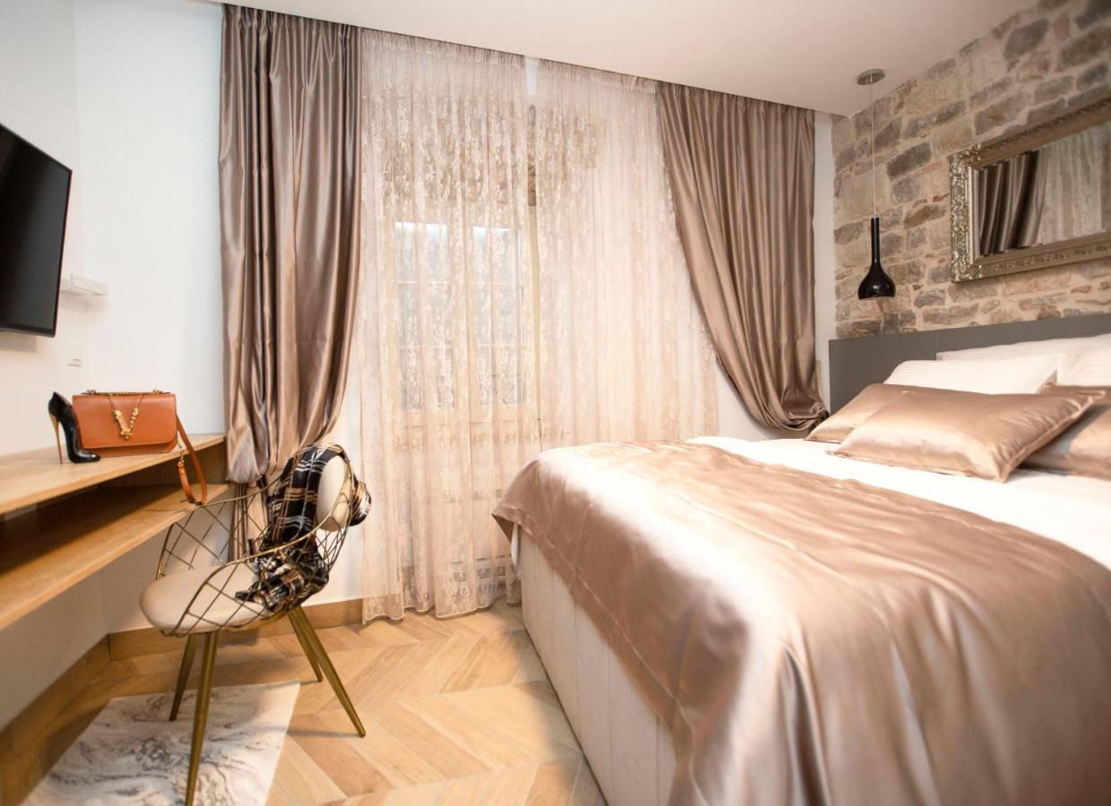 Luxury Lilly 1 Apartment Split
