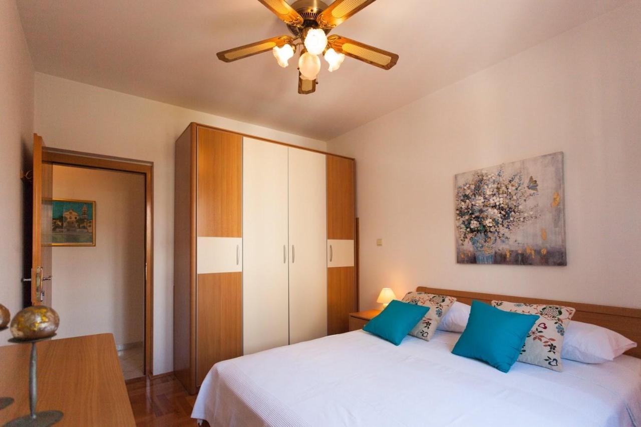 Apartment Exclusive Sea View *