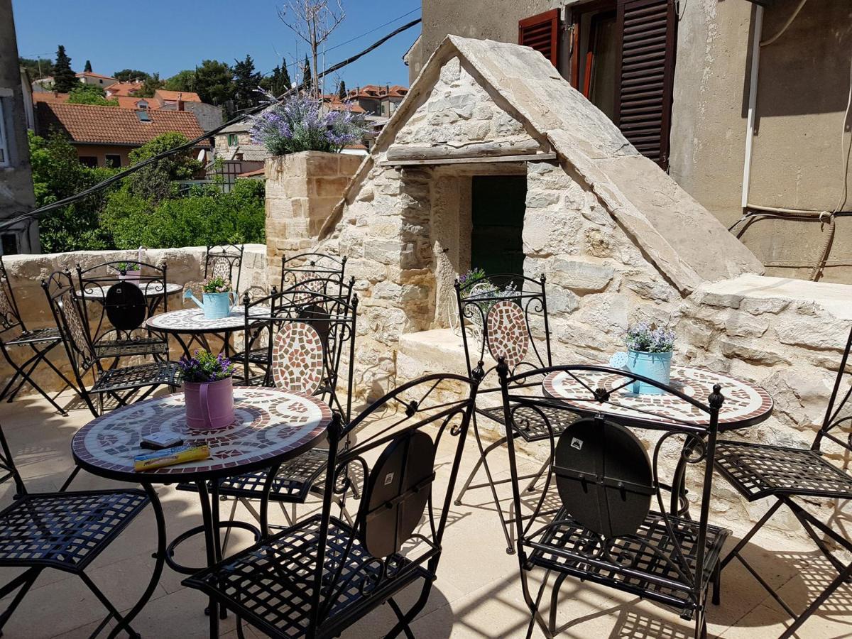 Villa Nautica Stone House *